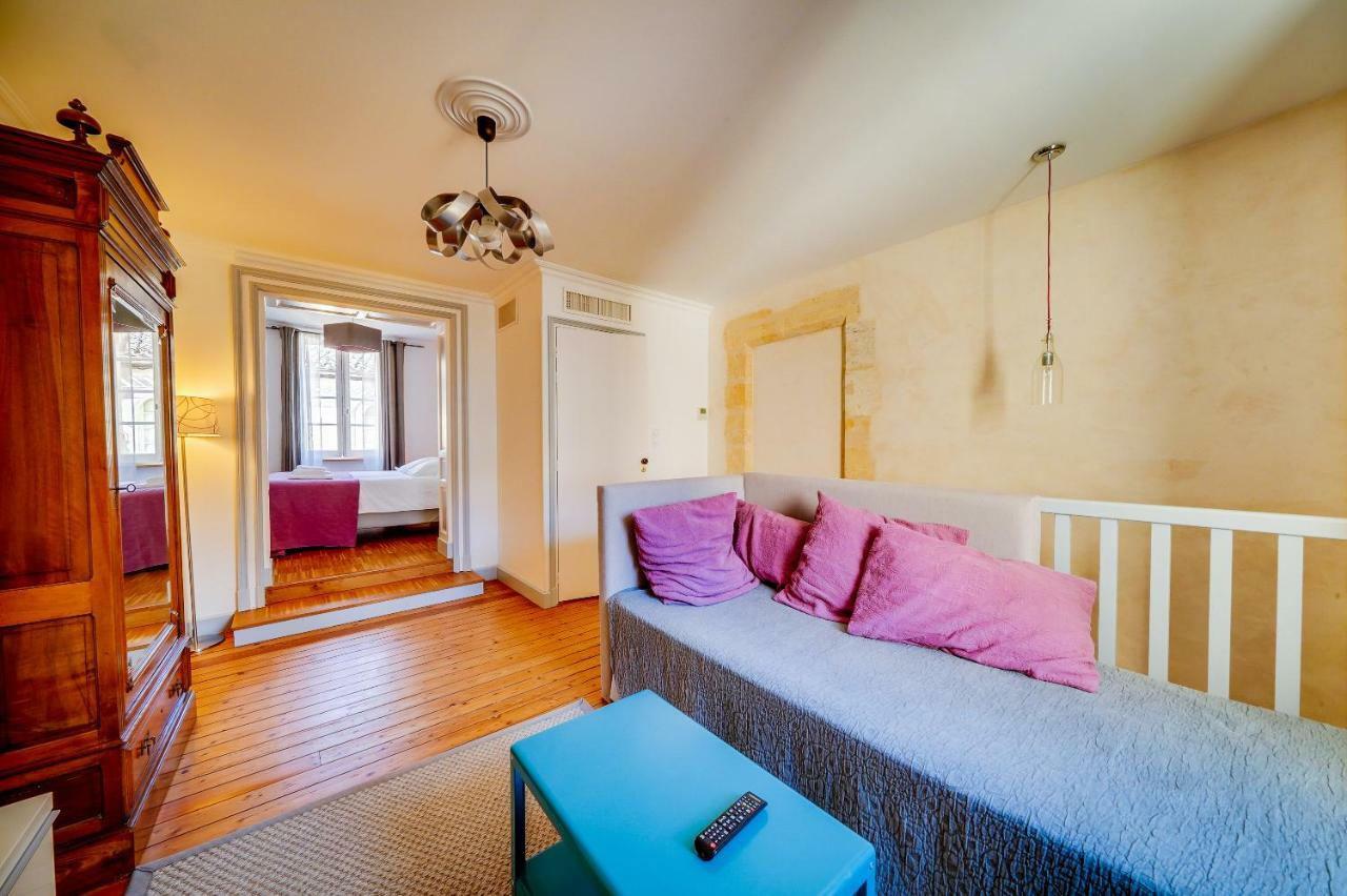 Apartamento Logis Loiseau Avec Terrasse Saint-Émilion Exterior foto